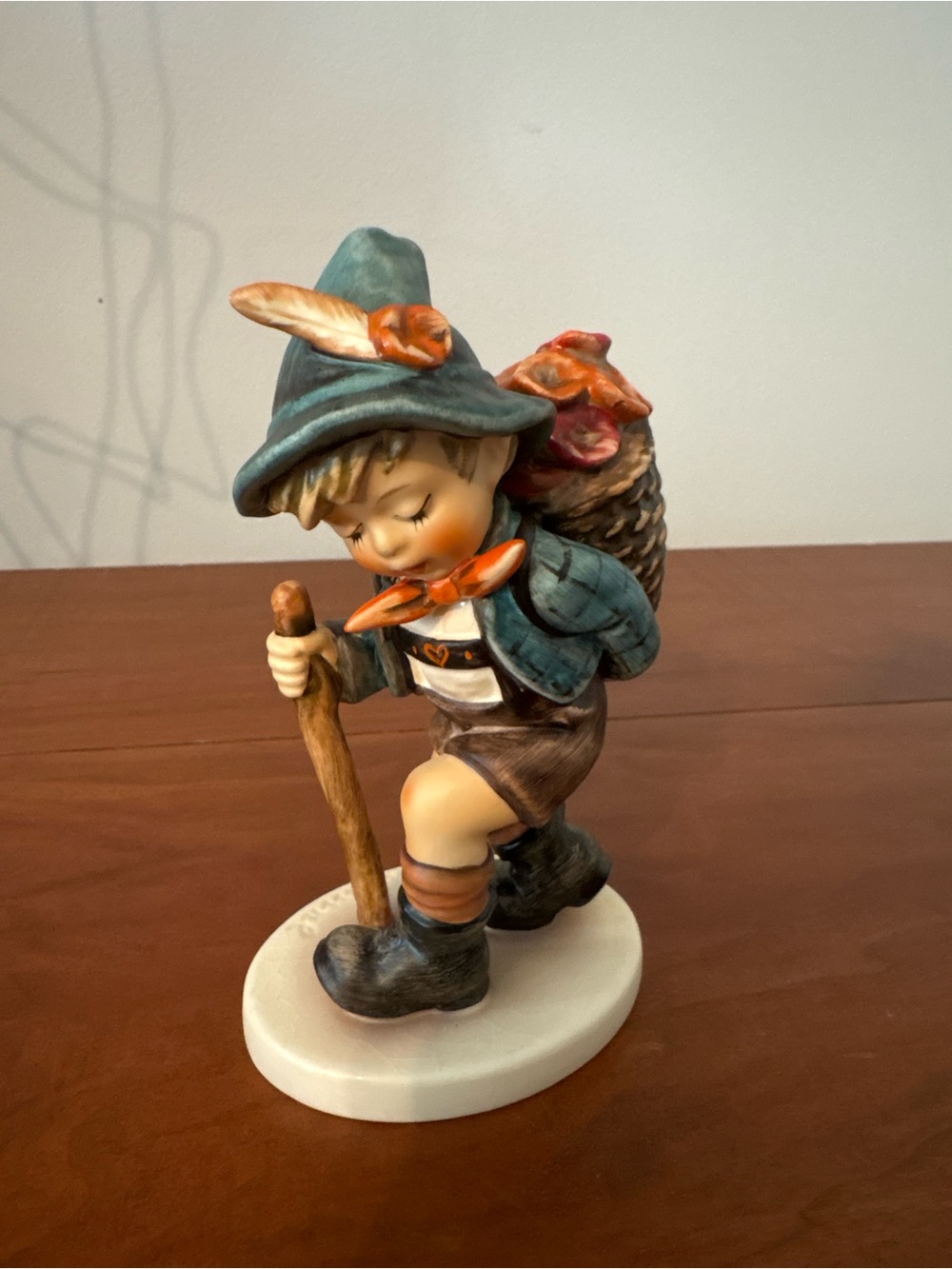 Hummel Goebel Flower Vendor #381 W Germany Porcelain Figurine